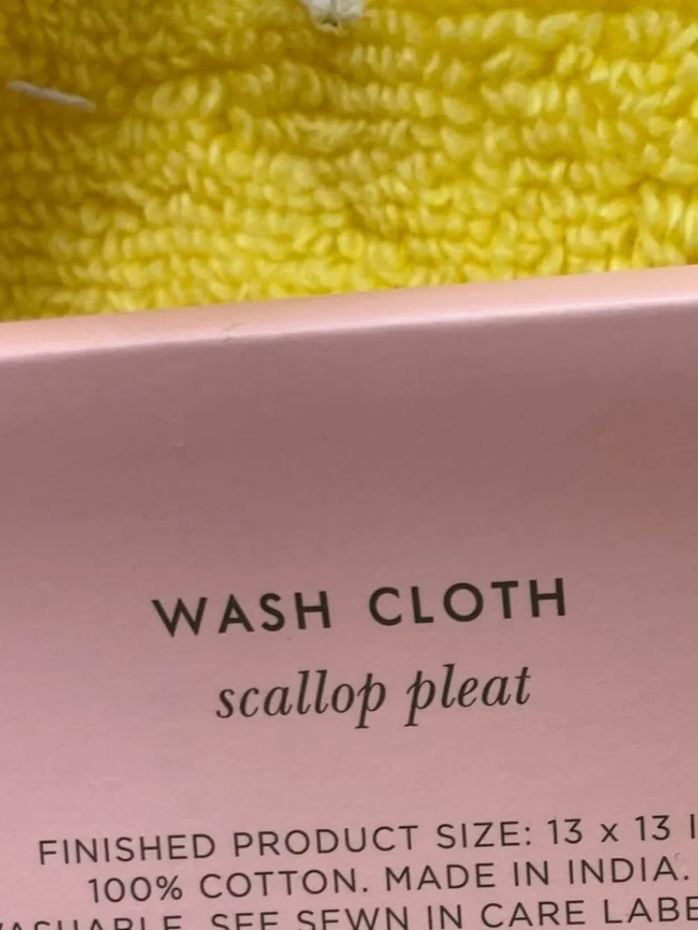 Kate Spade New York Daisy Yellow Bath Towel Set – 2 Bath Towels + Washcloth – NW